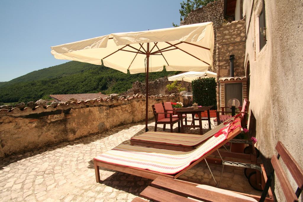Sotto Il Castello Aparthotel Gagliano Aterno Εξωτερικό φωτογραφία